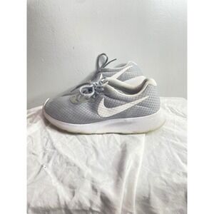 Nike Tanjun Running Shoes Gray White Lace Up Athletic Sneakers Women Size 9